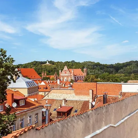5 Bedroom Duplex In Old Town *