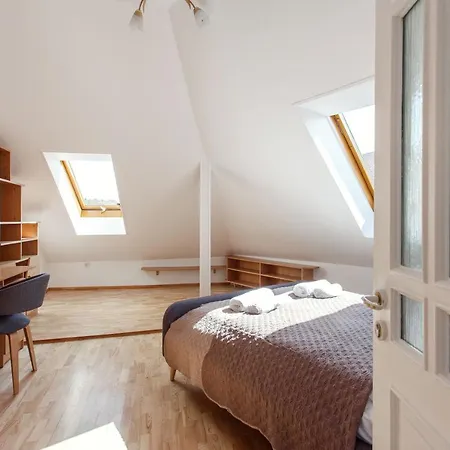 شقة 5 Bedroom Duplex In Old Town *